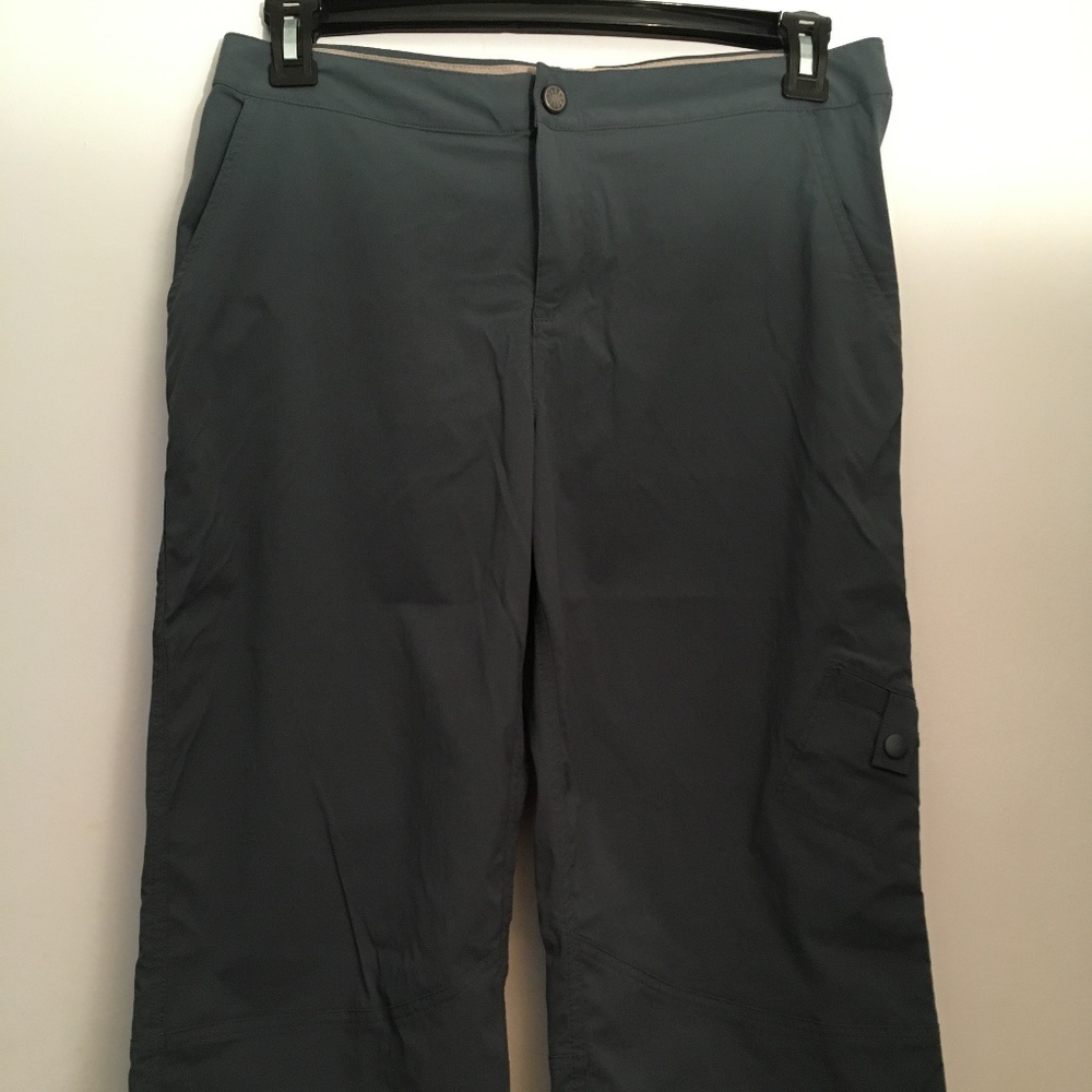 2/$10 Royal Robbins Gray Cropped Hiking  Pants